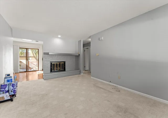 Listing Photo 4 - Condo for sale in building located at 1303 Brian Pl, Urbana, IL 61802 - Unit #8