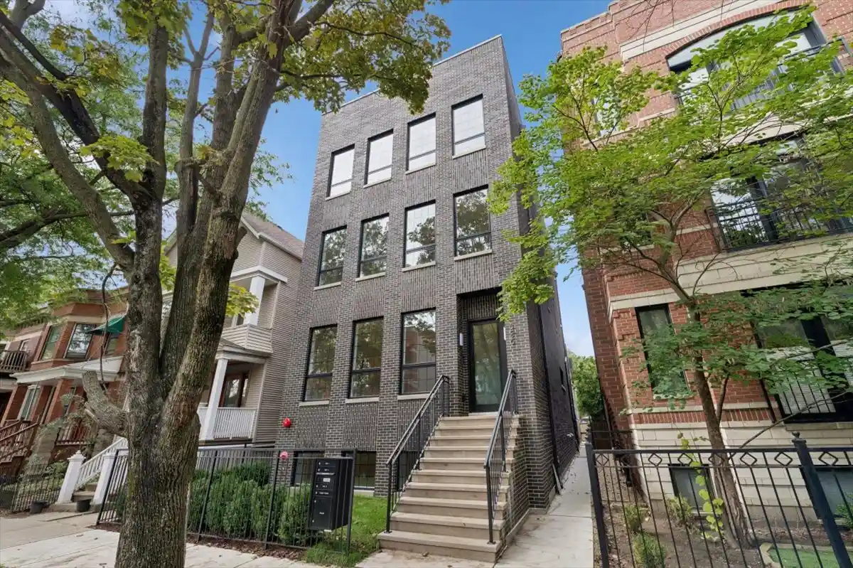 Listing Photo 1 - Condo for sale in 3820 N Damen Ave located at 3820 N Damen Ave, Chicago, IL 60618 - Unit 3820 N Damen Ave