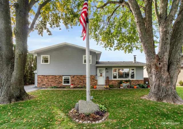 Photo 1 of Single family home for sale at 170 Magnuson Ln, Somonauk, IL 60552 | MLS# 12790755 | Listing updated on 2026-10-29
