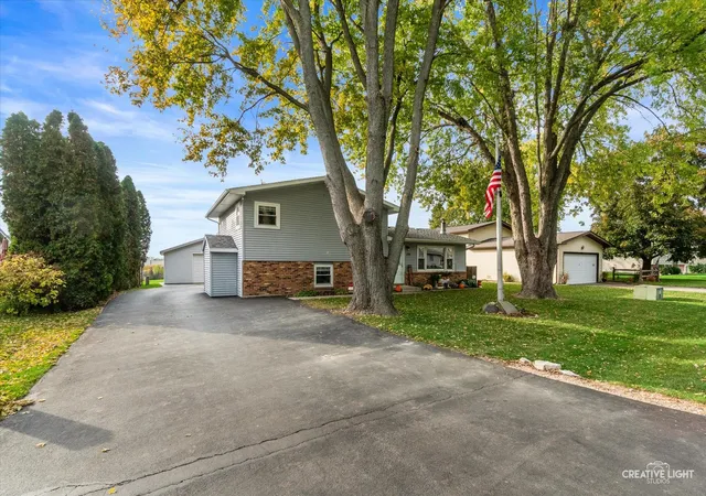 Photo 1 of Single family home for sale at 170 Magnuson Ln, Somonauk, IL 60552 | MLS# 12790755 | Listing updated on 2026-10-29