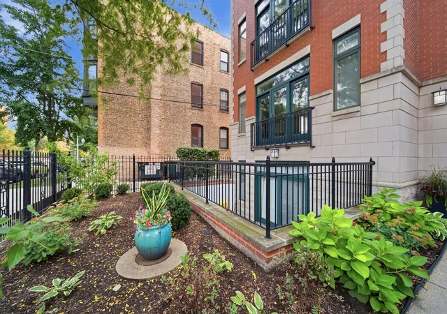 Photo 3 of Condo for sale at 3939 N Greenview Ave #GN, Chicago, IL 60613 | MLS# 12790763 | Listing updated on 2026-10-22