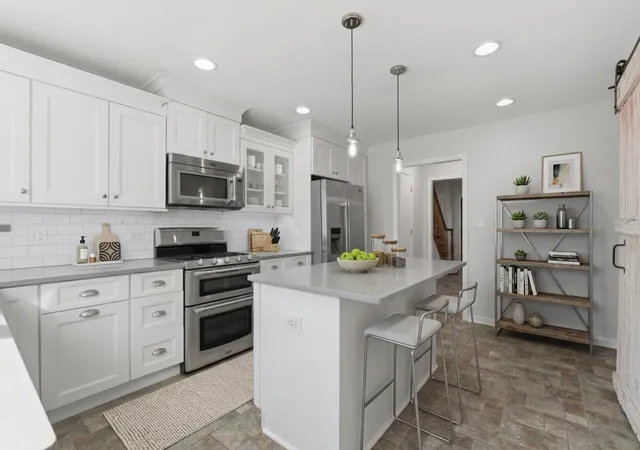 Photo 2 of Townhouse for sale at 1525 Wedgefield Cir, Naperville, IL 60563 | MLS# 12790774 | Listing updated on 2026-10-21