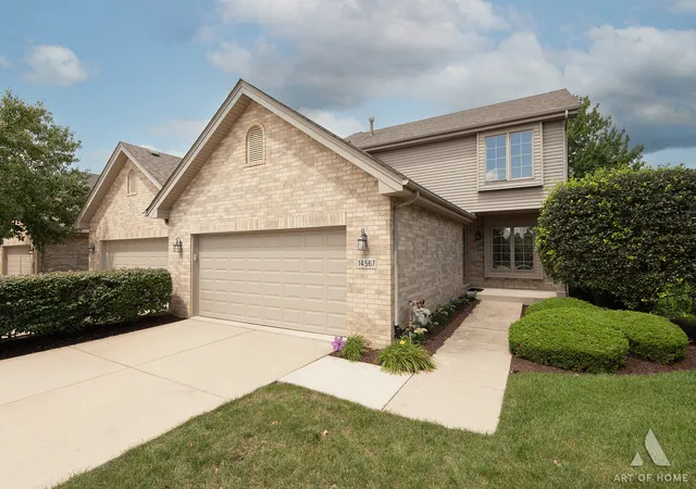 Photo 2 of Townhouse for sale at 14567 Albany Ave, Lemont, IL 60439 | MLS# 12790777 | Listing updated on 2026-10-22