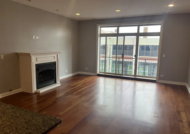 Listing Photo 5 - Condo for sale at Avondale Estates, Unit 2S 2853 N Pulaski Rd, Avondale Estates, Chicago, IL 60618 | Built Year: 1876-2008