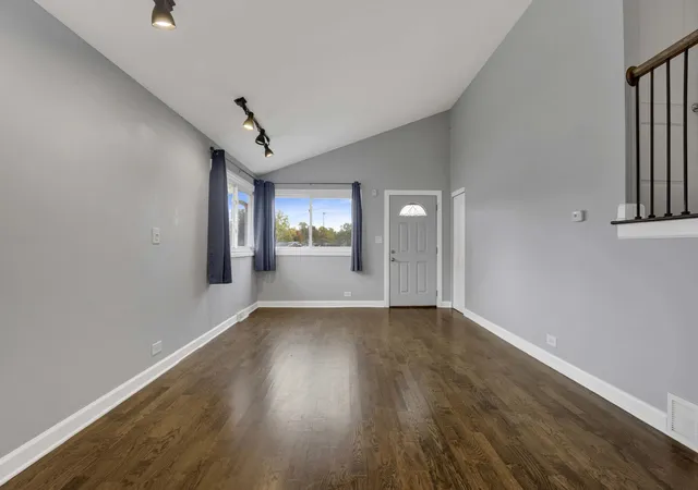 Photo 2 of Single family home for sale at 318 E Maple Ave, Roselle, IL 60172 | MLS# 12790785 | Listing updated on 2026-10-21