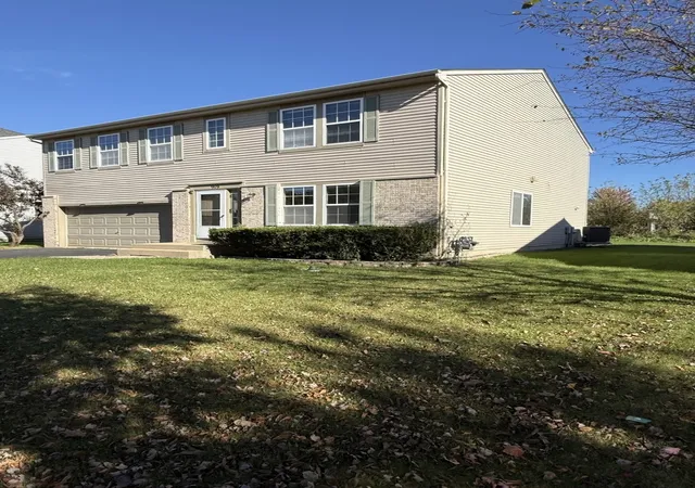 Photo 20 of Single family home for sale at 919 Valley Strm Dr, Pingree Grove, IL 60140 | MLS# 12790804 | Listing updated on 2026-10-21