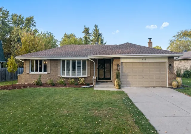 Photo 1 of Single family home for sale at 418 Ridgeview St, Downers Grove, IL 60516 | MLS# 12790818 | Listing updated on 2026-10-22