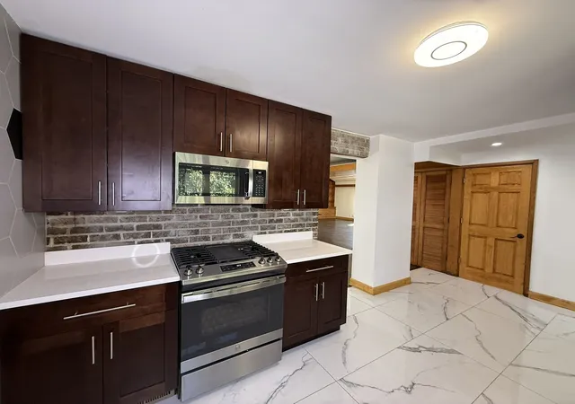 Photo 3 of Single family home for sale at 306 Park Ave, Cary, IL 60013 | MLS# 12790821 | Listing updated on 2026-10-21