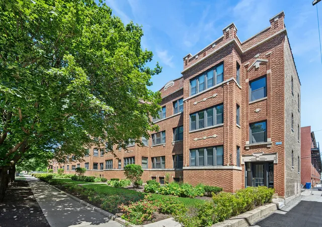 Photo 1 of Condo for sale at 4013 N Southport Ave #2, Chicago, IL 60613 | MLS# 12790830 | Listing updated on 2026-10-22