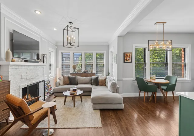 Photo 3 of Condo for sale at 4013 N Southport Ave #2, Chicago, IL 60613 | MLS# 12790830 | Listing updated on 2026-10-22