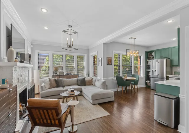 Photo 3 of Condo for sale at 4013 N Southport Ave #2, Chicago, IL 60613 | MLS# 12790830 | Listing updated on 2026-10-22