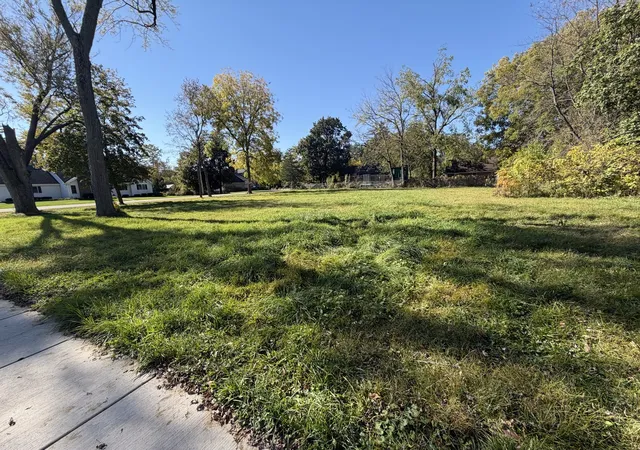 Photo 3 of Land for sale at 110 Gladys Ave, Fox River Grove, IL 60021 | MLS# 12790839 | Listing updated on 2026-10-21