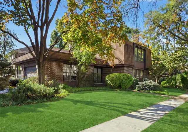 Photo 1 of Single family home for sale at 1341 Gordon Ter, Deerfield, IL 60015 | MLS# 12790844 | Listing updated on 2026-10-24
