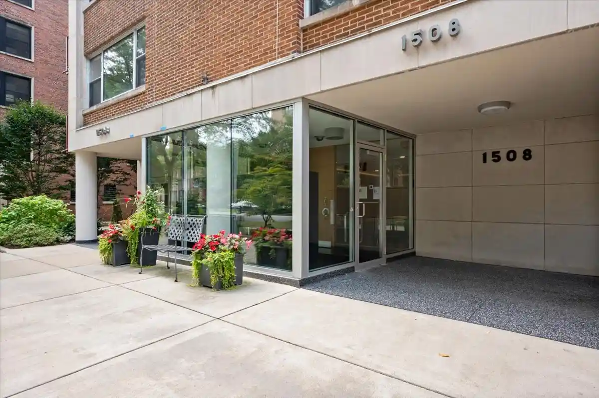 Listing Photo 2 - Condo for sale in 1508 Hinman Ave located at 1508 Hinman Ave, Evanston, IL 60201 - Unit #6C