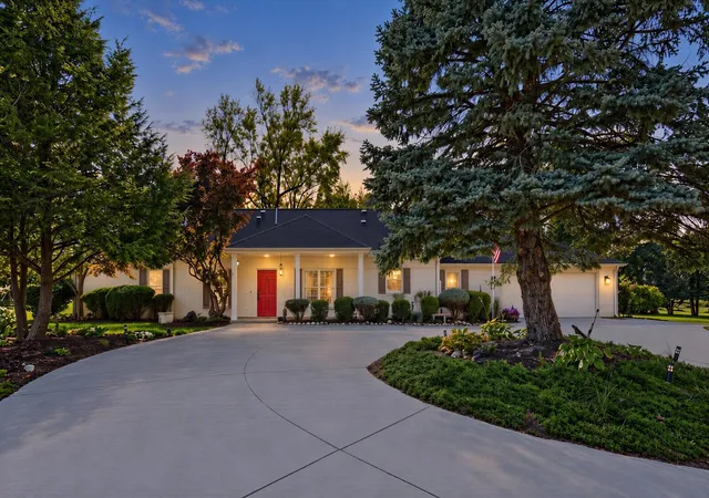 Photo 1 of Single family home for sale at 3325 Stoneybrook Dr, Champaign, IL 61822 | MLS# 12790874 | Listing updated on 2026-10-23