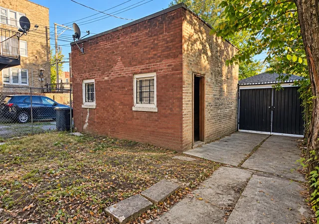 Photo 3 of House for sale at 1845 W Garfield Blvd, Chicago, IL 60636 | MLS# 12790903 | Listing updated on 2026-10-23