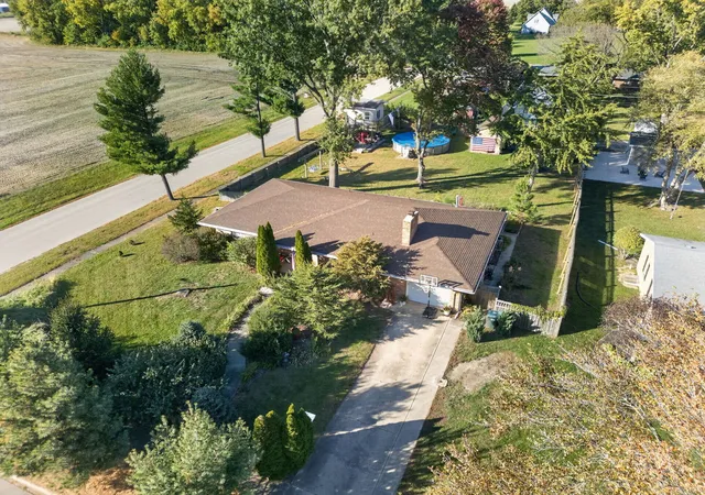 Photo 1 of Single family home for sale at 290 W 3rd Street, Coal City, IL 60416 | MLS# 12790909 | Listing updated on 2026-10-22