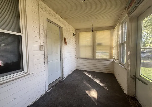 Photo 3 of Single family home for sale at 747 20th Street, East Moline, IL 61244 | MLS# 12790913 | Listing updated on 2026-10-22