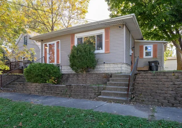 Photo 1 of Single family home for sale at 1106 W Taylor St, Bloomington, IL 61701 | MLS# 12790914 | Listing updated on 2026-10-27