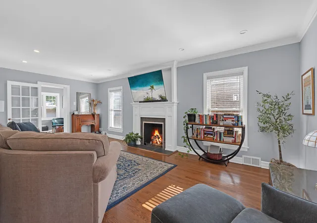 Photo 2 of Single family home for sale at 9415 S Hamilton Ave, Chicago, IL 60643 | MLS# 12790921 | Listing updated on 2026-10-29