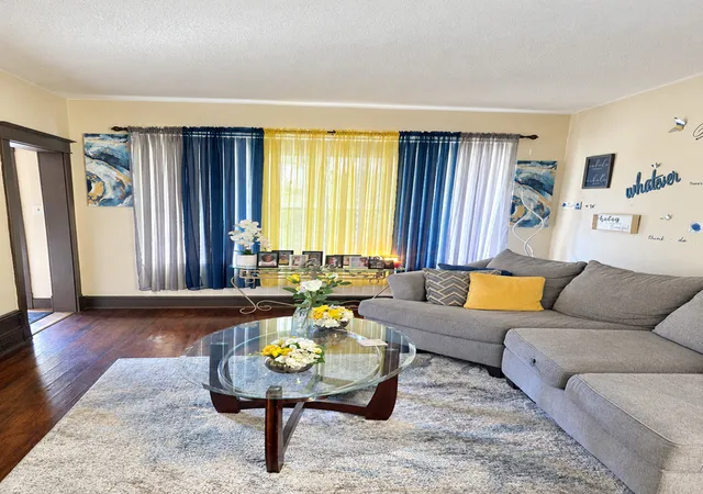 Photo 2 of Single family home for sale at 638 E 155th Street, Phoenix, IL 60426 | MLS# 12790928 | Listing updated on 2026-10-23