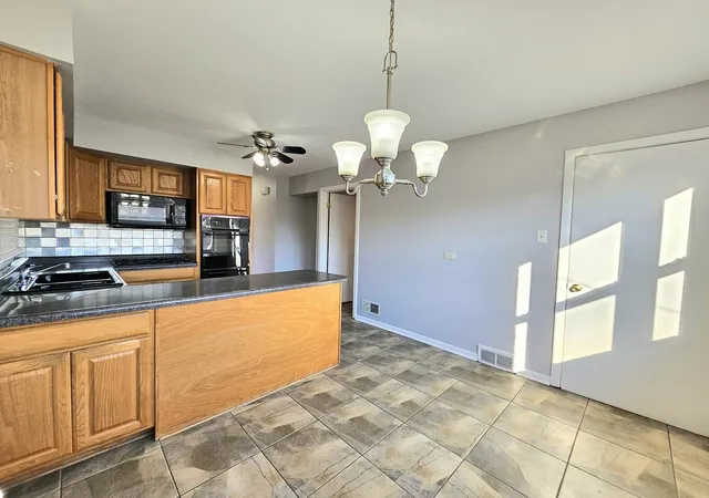 Photo 3 of Single family home for sale at 6831 W 64th Street, Chicago, IL 60638 | MLS# 12790935 | Listing updated on 2026-10-23