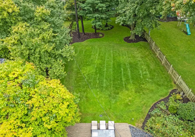 Photo 3 of Single family home for sale at 315 Park Ave, Clarendon Hills, IL 60514 | MLS# 12790939 | Listing updated on 2026-10-21