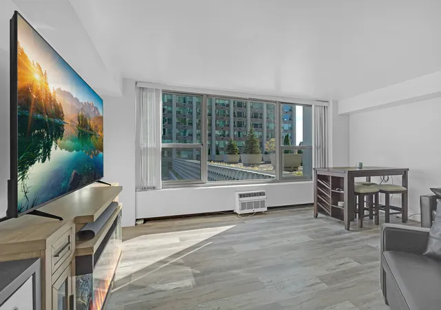 Photo 3 of Condo for sale at 3600 N Lake Shore Dr #317, Chicago, IL 60613 | MLS# 12790946 | Listing updated on 2026-10-28
