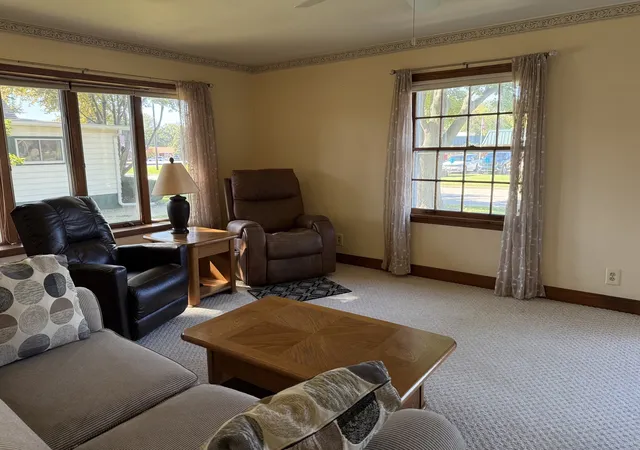 Photo 2 of Single family home for sale at 1456 Chartres St, La Salle, IL 61301 | MLS# 12790975 | Listing updated on 2026-10-21