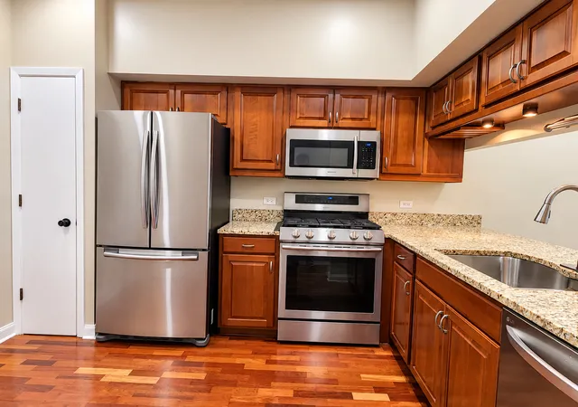 Photo 2 of Townhouse for sale at 1271 Cranbrook Dr, Schaumburg, IL 60193 | MLS# 12790983 | Listing updated on 2026-10-22