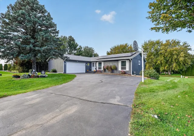 Single family home for sale at 8085 Clearview Dr, Rockford, IL 61102 | MLS# 12790987