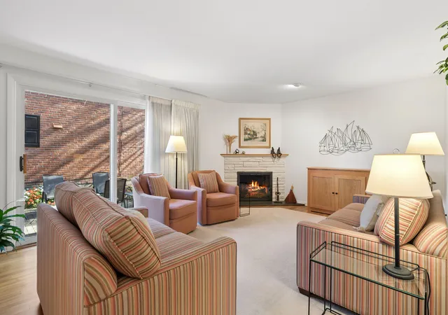 Photo 3 of Townhouse for sale at 516 Ridge Rd, Wilmette, IL 60091 | MLS# 12791040 | Listing updated on 2026-10-24