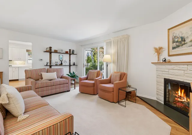 Photo 4 of Townhouse for sale at 516 Ridge Rd, Wilmette, IL 60091 | MLS# 12791040 | Listing updated on 2026-10-24