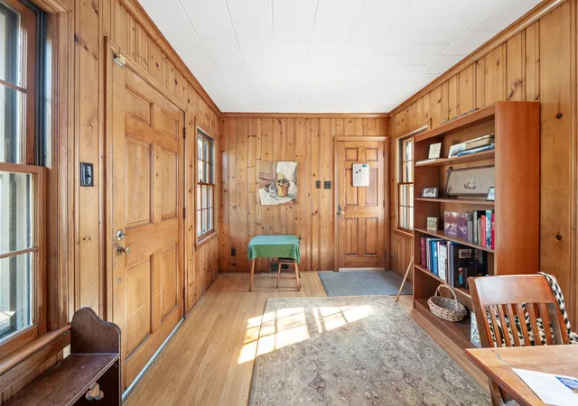 Photo 1 of Single family home for sale at 575 E 12th Street, Lockport, IL 60441 | MLS# 12791066 | Listing updated on 2026-10-23