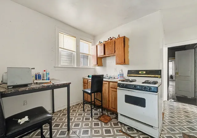 Photo 4 of Single family home for sale at 8843 S Carpenter St, Chicago, IL 60620 | MLS# 12791070 | Listing updated on 2026-10-22