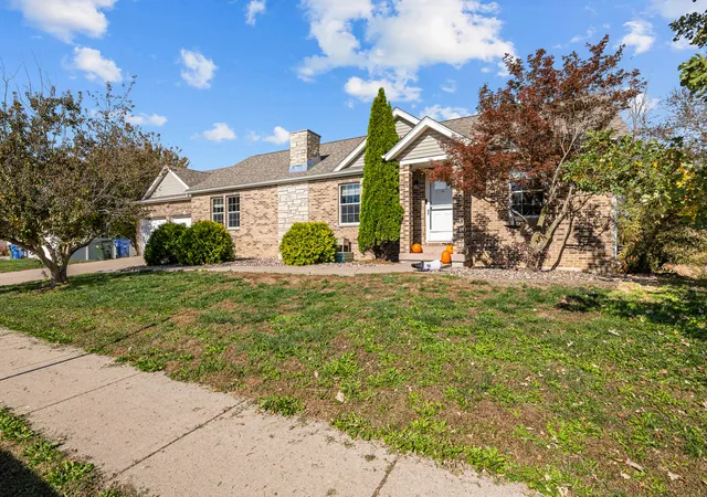 Single family home for sale at 4504 W 14th Street, Davenport, IA 52804 | MLS# 12791085