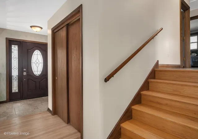 Photo 3 of Single family home for sale at 570 W Crockett Ave, Elmhurst, IL 60126 | MLS# 12791100 | Listing updated on 2026-10-21