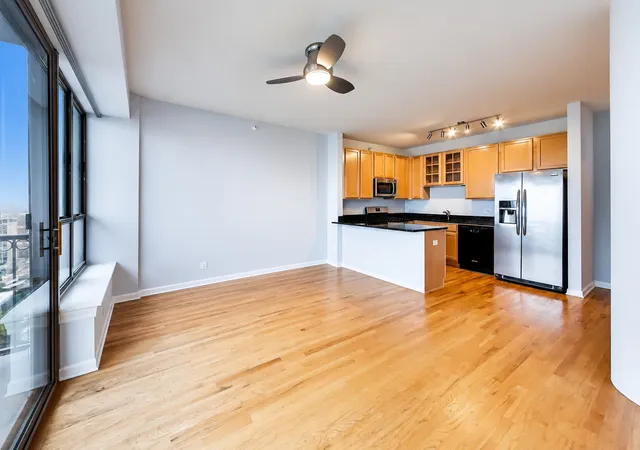 Photo 3 of Condo for sale at 1717 S Prairie Ave #1907, Chicago, IL 60616 | MLS# 12791168 | Listing updated on 2026-10-22