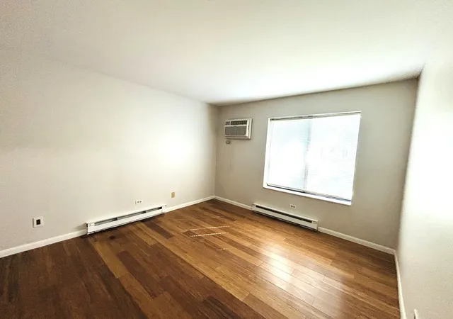 Photo 4 of Condo for sale at 1375 N Winslowe Dr #103, Palatine, IL 60074 | MLS# 12791178 | Listing updated on 2026-10-22