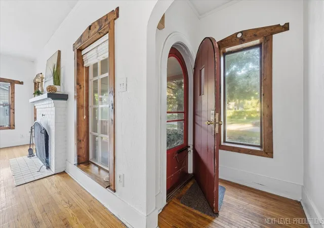 Photo 4 of Single family home for sale at 31 Logan Ave, Geneva, IL 60134 | MLS# 12791199 | Listing updated on 2026-10-22