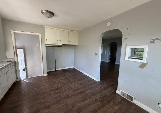 Photo 4 of Single family home for sale at 1818 18th Street, East Moline, IL 61244 | MLS# 12791218 | Listing updated on 2026-10-22