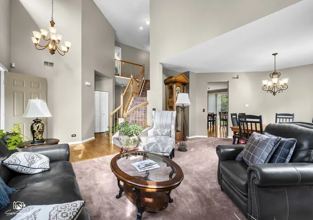Photo 4 of Single family home for sale at 539 Capital Ln, Gurnee, IL 60031 | MLS# 12791230 | Listing updated on 2026-10-23