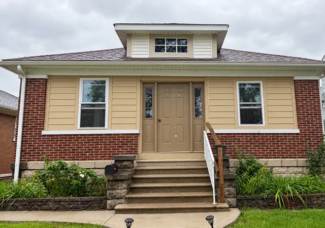 Single family home for sale at 719 Clement St, Joliet, IL 60435 | MLS# 12791238