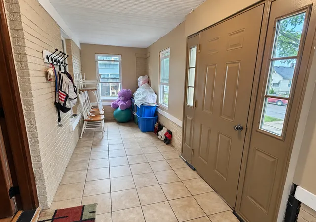 Photo 4 of Single family home for sale at 719 Clement St, Joliet, IL 60435 | MLS# 12791238 | Listing updated on 2026-10-23