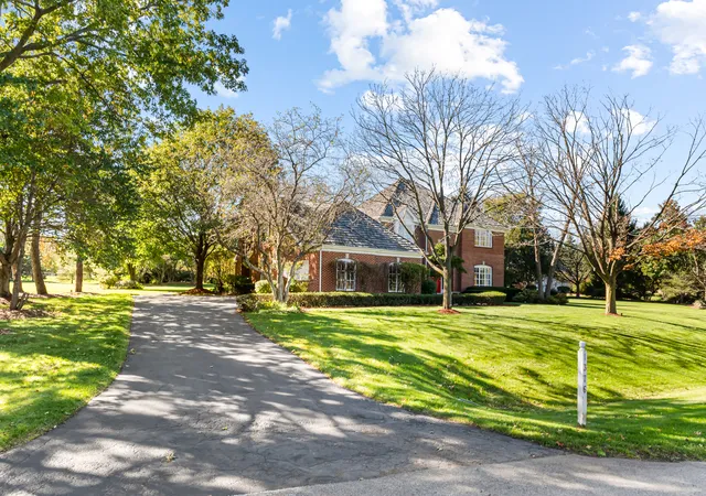 Photo 1 of Single family home for sale at 1376 Manassas Ln, Long Grove, IL 60047 | MLS# 12791253 | Listing updated on 2026-10-28