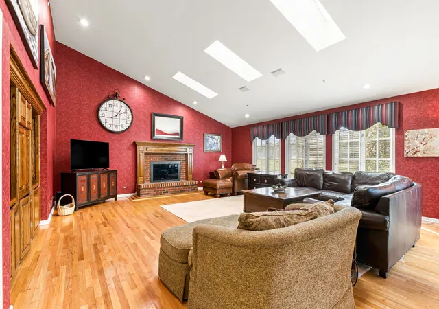 Photo 2 of Single family home for sale at 1376 Manassas Ln, Long Grove, IL 60047 | MLS# 12791253 | Listing updated on 2026-10-28