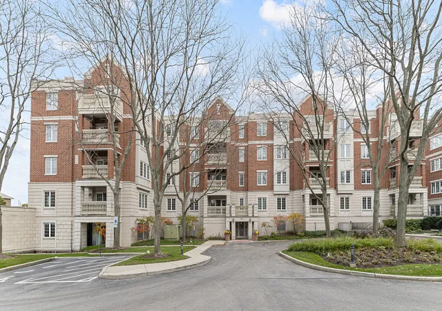 Photo 1 of Condo for sale at 620 Homewood Ave #407, Highland Park, IL 60035 | MLS# 12791254 | Listing updated on 2026-10-28