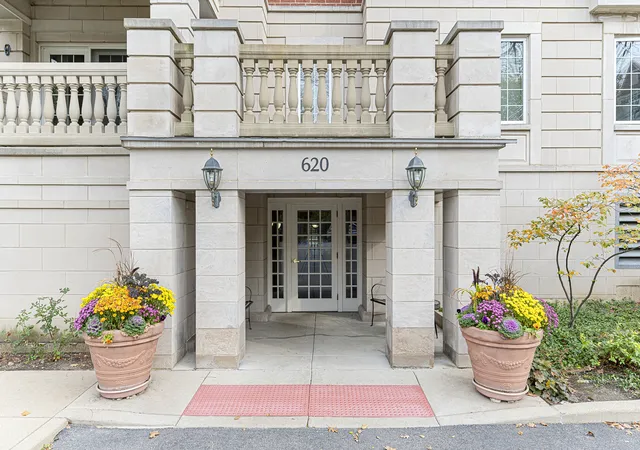 Photo 2 of Condo for sale at 620 Homewood Ave #407, Highland Park, IL 60035 | MLS# 12791254 | Listing updated on 2026-10-28