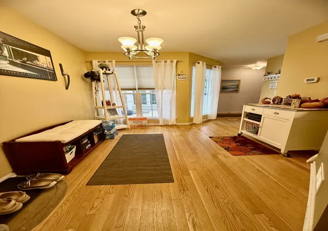 Photo 3 of Townhouse for sale at 642 Citadel Dr, Westmont, IL 60559 | MLS# 12791256 | Listing updated on 2026-10-21