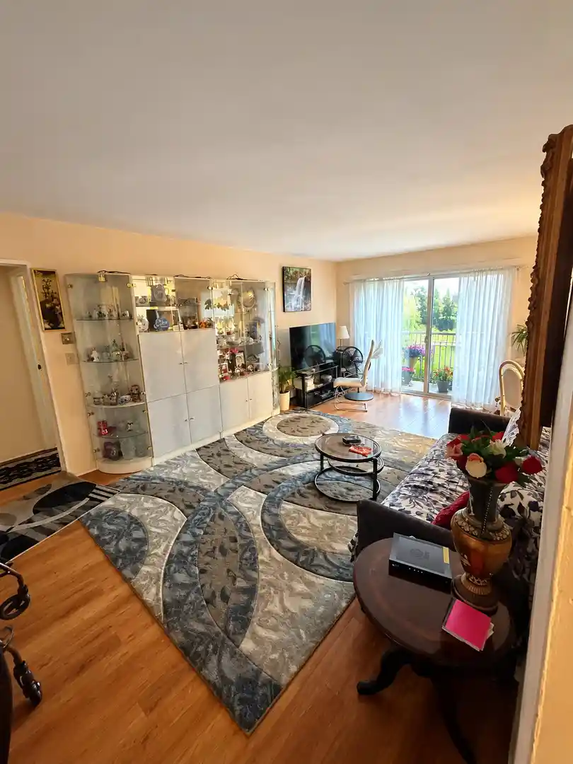 Listing Photo 1 - Condo for sale in 6 Villa Verde Dr located at 6 Villa Verde Dr, Buffalo Grove, IL 60089 - Unit #314
